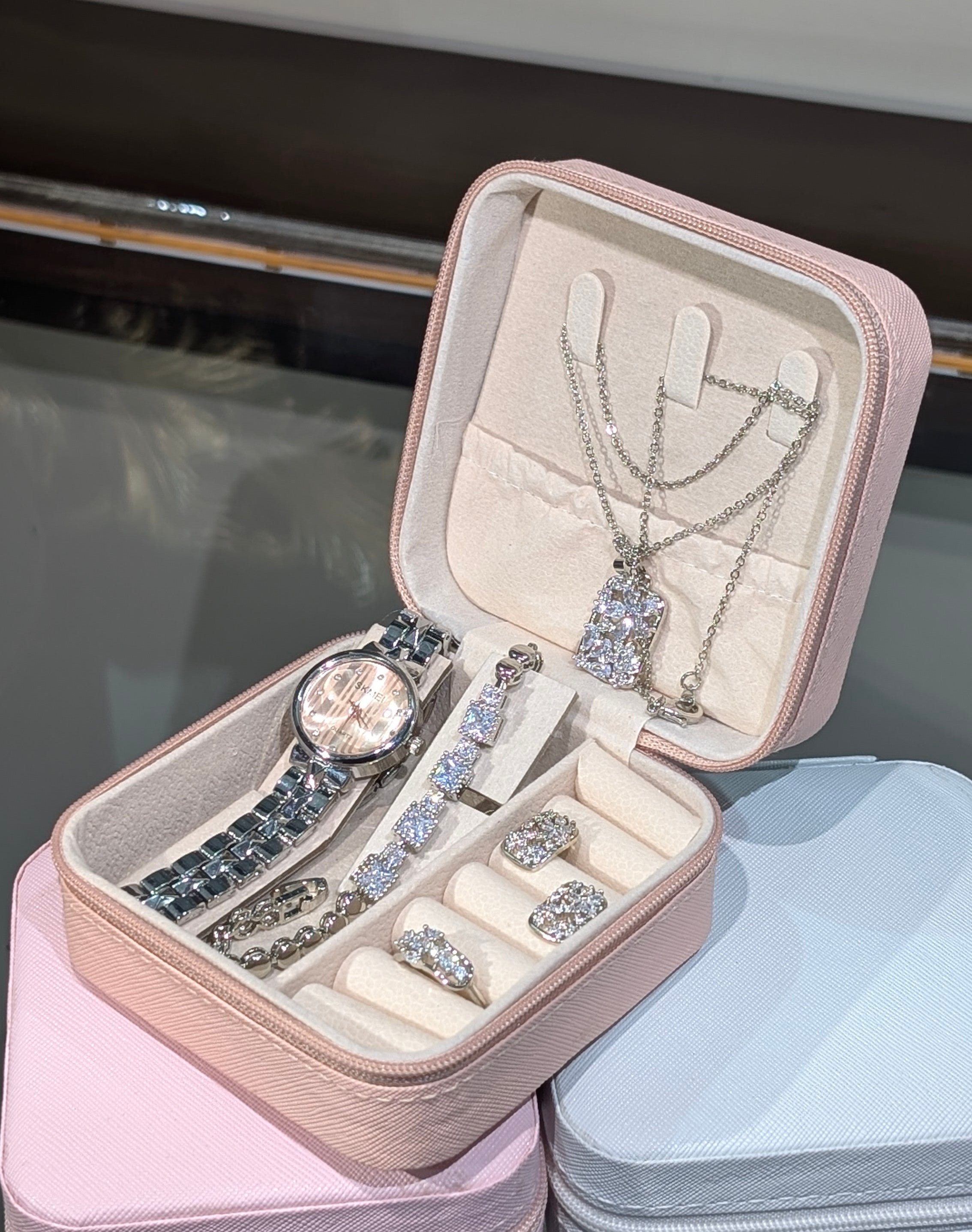 Elegant Silver-Tone Crystal Jewelry Set with Watch – Complete Gift Collection